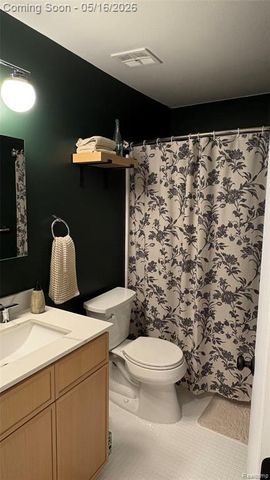 512 Victoria Square Boulevard, Brighton, MI 48116