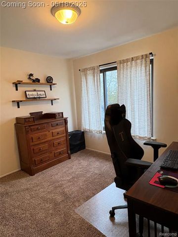 512 Victoria Square Boulevard, Brighton, MI 48116