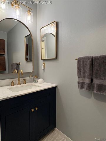 512 Victoria Square Boulevard, Brighton, MI 48116