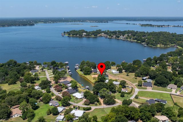 217 Autumn Wood Trail, Gun Barrel City, TX 75156