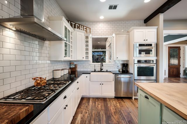 14460 Santa Loma, Helotes, TX 78023