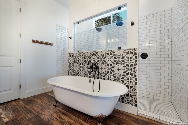 14460 Santa Loma, Helotes, TX 78023