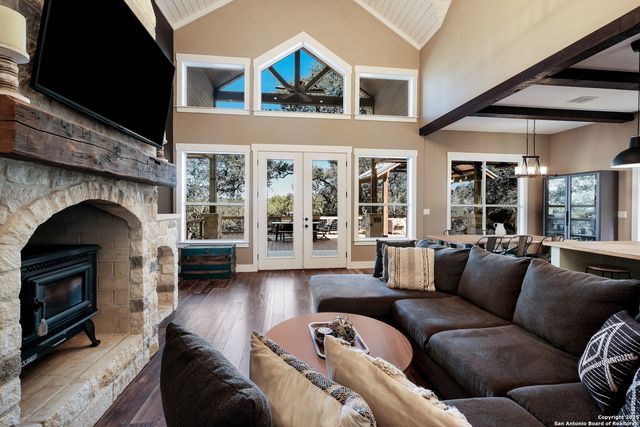 14460 Santa Loma, Helotes, TX 78023