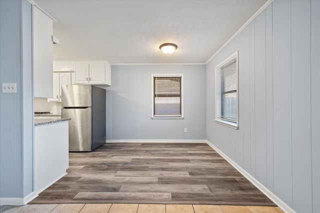 208 Gladstone Avenue, Corsicana, TX 75110