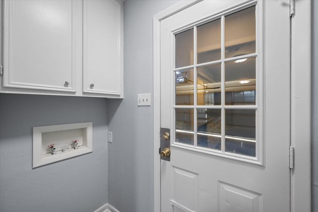 208 Gladstone Avenue, Corsicana, TX 75110