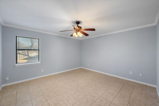 208 Gladstone Avenue, Corsicana, TX 75110