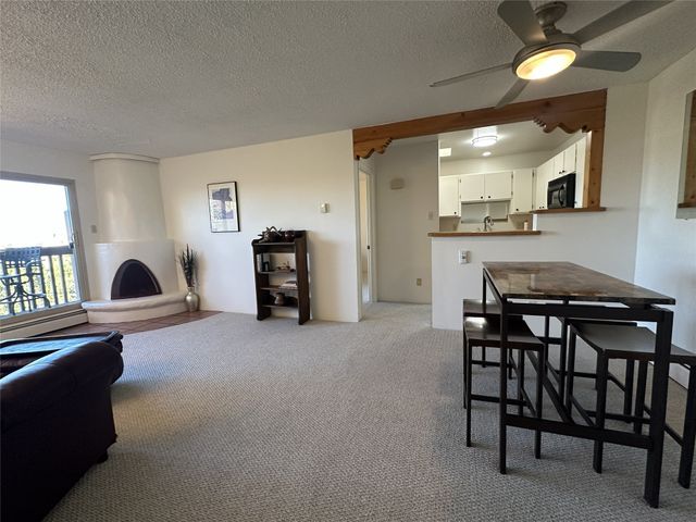 155 Calle Ojo Feliz, Unit V, Santa Fe, NM 87505