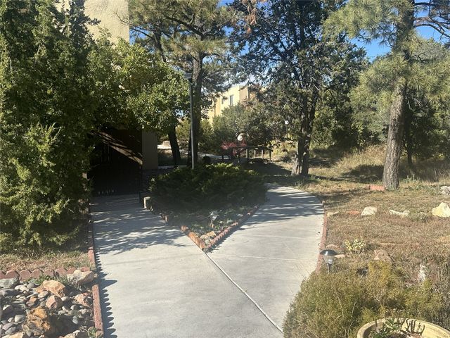 155 Calle Ojo Feliz, Unit V, Santa Fe, NM 87505