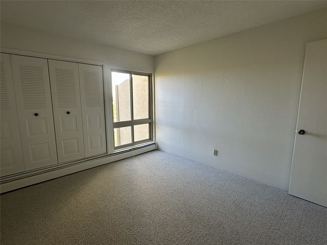 155 Calle Ojo Feliz, Unit V, Santa Fe, NM 87505