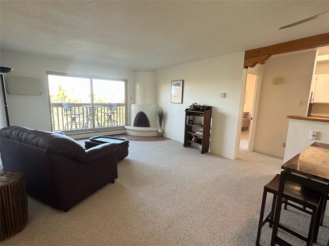 155 Calle Ojo Feliz, Unit V, Santa Fe, NM 87505