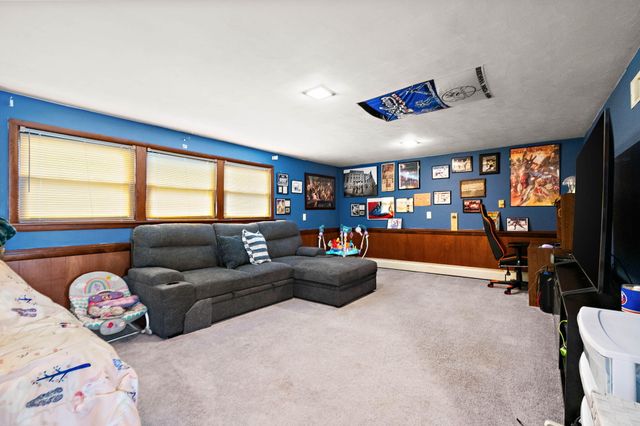 3150 Oakwood Street, Portage, IN 46368