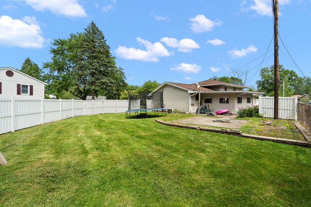 3150 Oakwood Street, Portage, IN 46368
