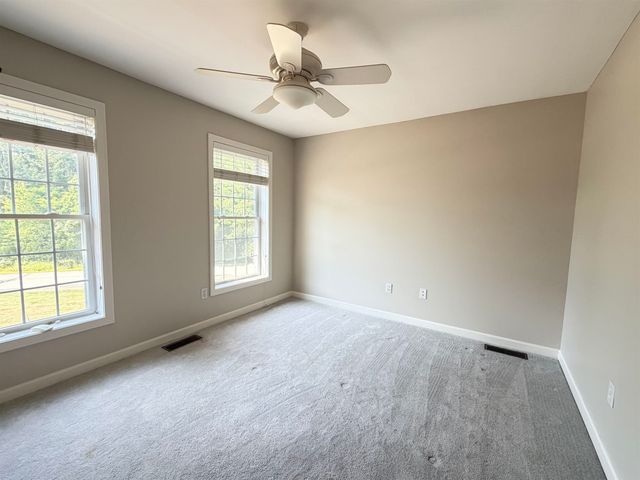 35 Cherrywood Drive, Dover, NH 03820