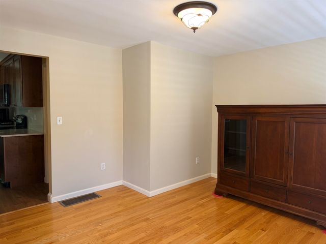 35 Cherrywood Drive, Dover, NH 03820