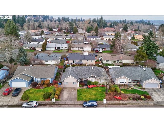 1923 WAYMIRE St, Salem, OR 97304
