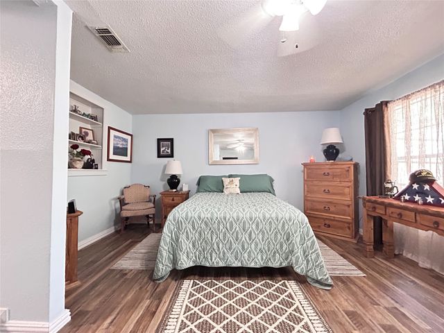 846 Davis Street S, Sulphur Springs, TX 75482