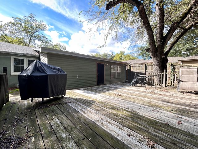 846 Davis Street S, Sulphur Springs, TX 75482