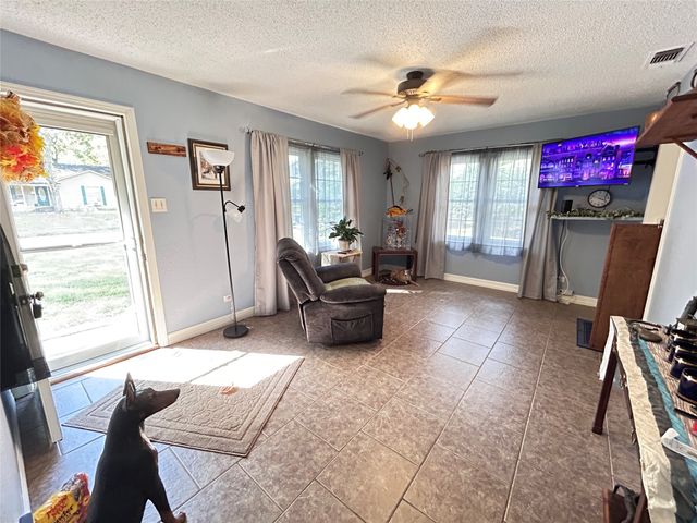 846 Davis Street S, Sulphur Springs, TX 75482