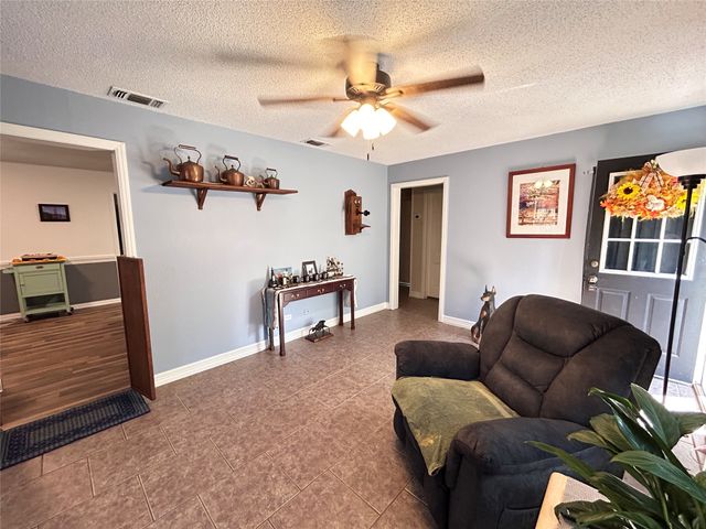 846 Davis Street S, Sulphur Springs, TX 75482