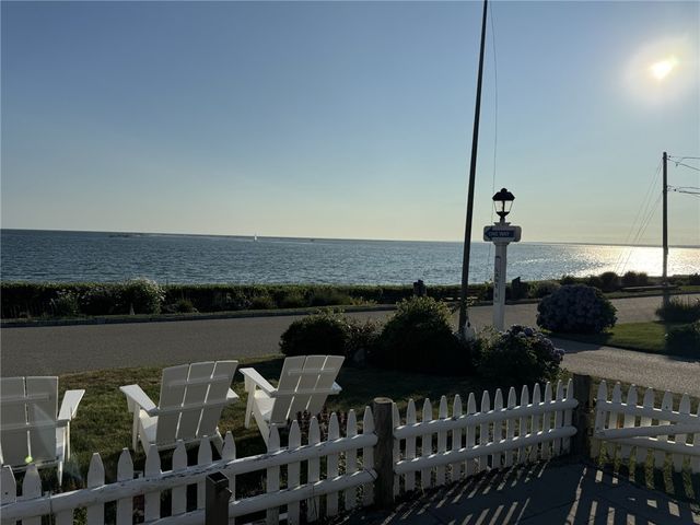 49 Shore Road, Narragansett, RI 02882