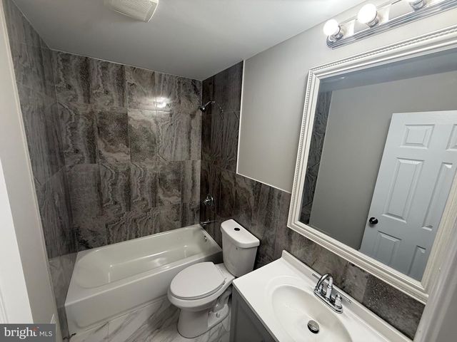 5946 N CAMAC ST, Philadelphia, PA 19141