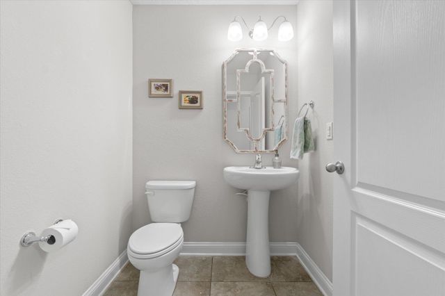 51 Midway Park Dr, St Augustine, FL 32084