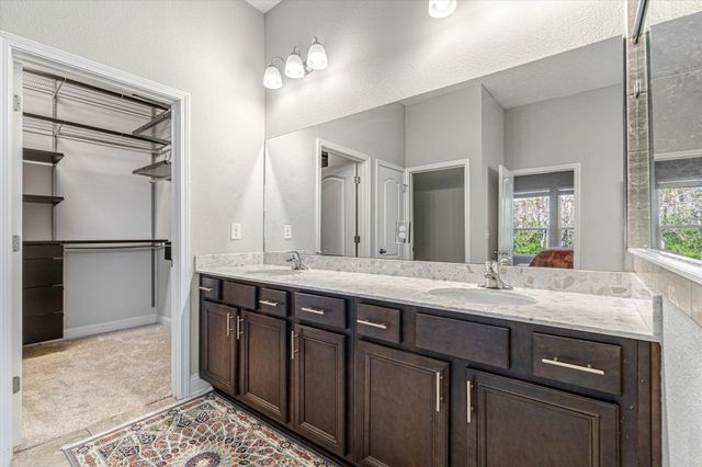 51 Midway Park Dr, St Augustine, FL 32084