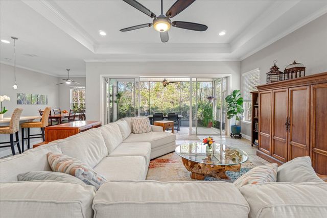 51 Midway Park Dr, St Augustine, FL 32084