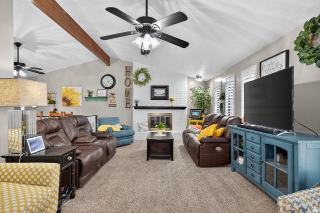 2259 W 4525 S, Roy, UT 84067