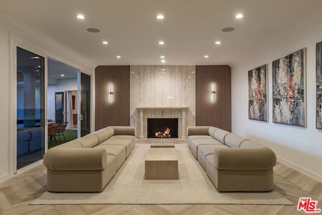 560 Chalette Drive, Beverly Hills, CA 90210