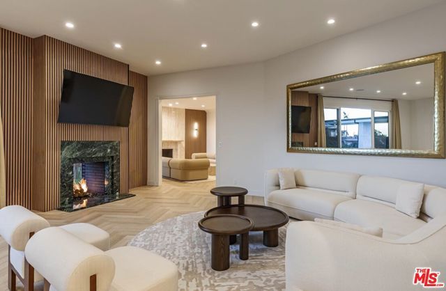 560 Chalette Drive, Beverly Hills, CA 90210