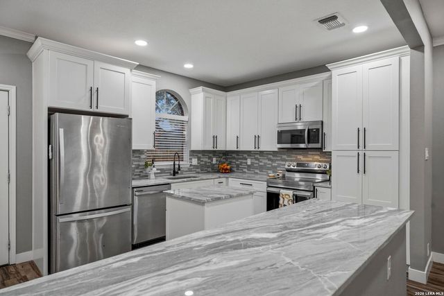 9270 Ridge Post, San Antonio, TX 78250