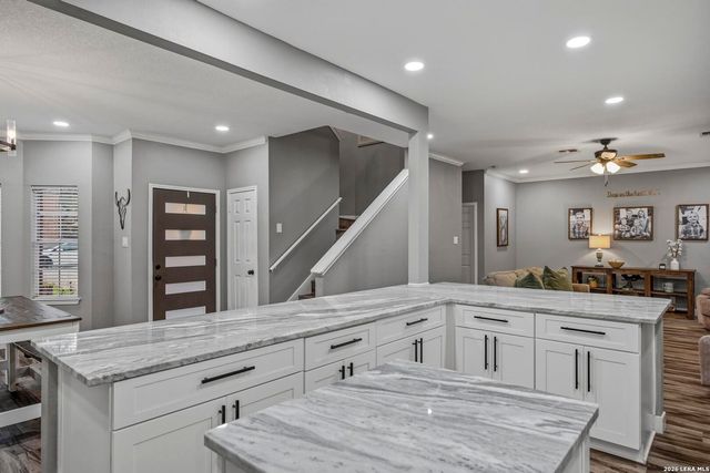 9270 Ridge Post, San Antonio, TX 78250