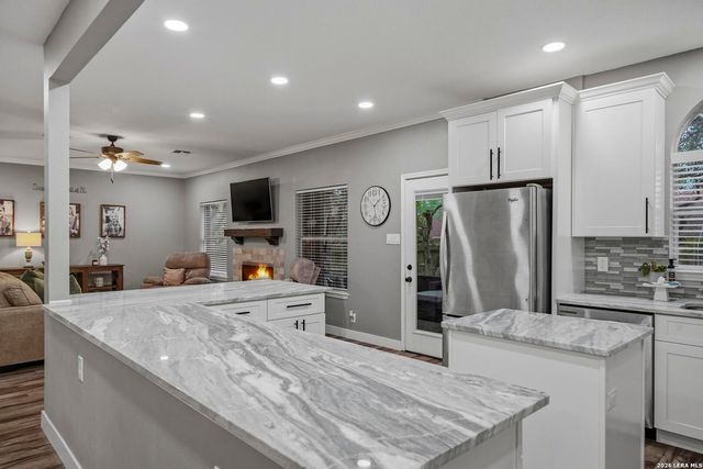 9270 Ridge Post, San Antonio, TX 78250