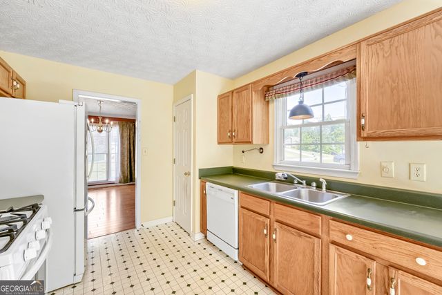 400 Austin Drive, Douglasville, GA 30134