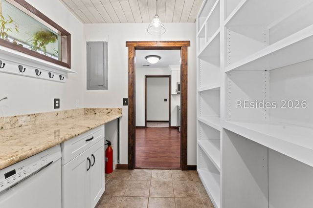 34 Sweet Bay Ln, Hilton Head Island, SC 29926