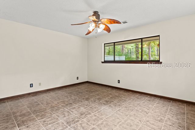 34 Sweet Bay Ln, Hilton Head Island, SC 29926
