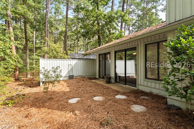 34 Sweet Bay Ln, Hilton Head Island, SC 29926