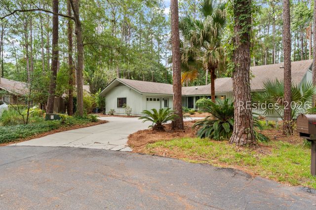 34 Sweet Bay Ln, Hilton Head Island, SC 29926