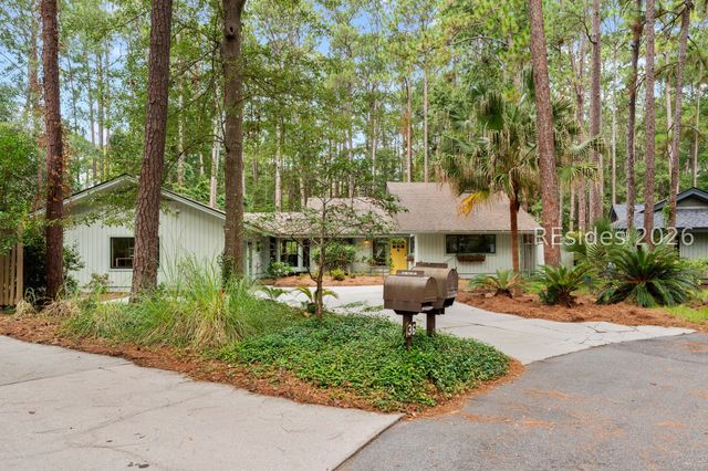 34 Sweet Bay Ln, Hilton Head Island, SC 29926