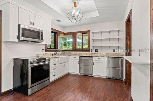 34 Sweet Bay Ln, Hilton Head Island, SC 29926