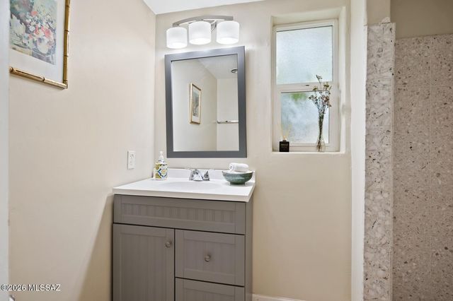 3202 E Pima Street, Tucson, AZ 85716