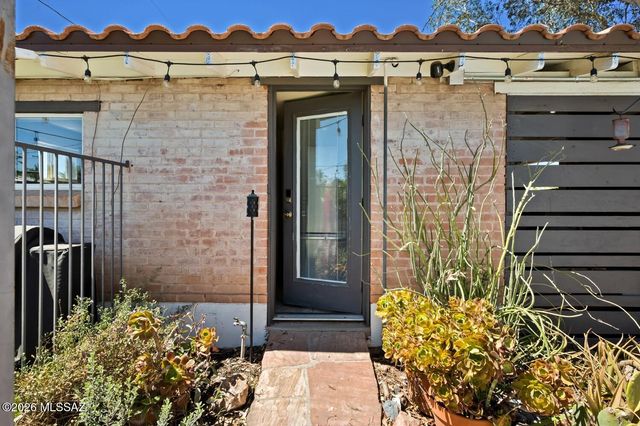 3202 E Pima Street, Tucson, AZ 85716