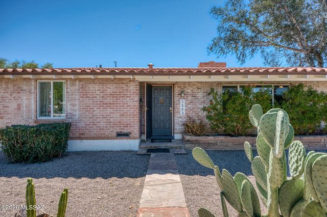 3202 E Pima Street, Tucson, AZ 85716