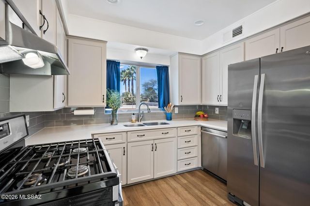 3202 E Pima Street, Tucson, AZ 85716