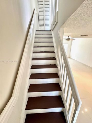 44 Key West Ct 44, Weston, FL 33326