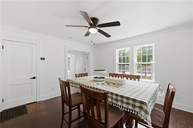 800 Valentine Road, Kansas City, MO 64111