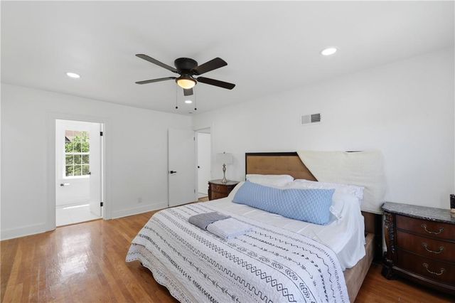 800 Valentine Road, Kansas City, MO 64111
