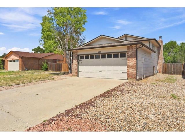 343 Hawthorn Dr, Loveland, CO 80538