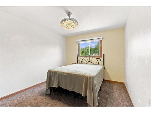 343 Hawthorn Dr, Loveland, CO 80538